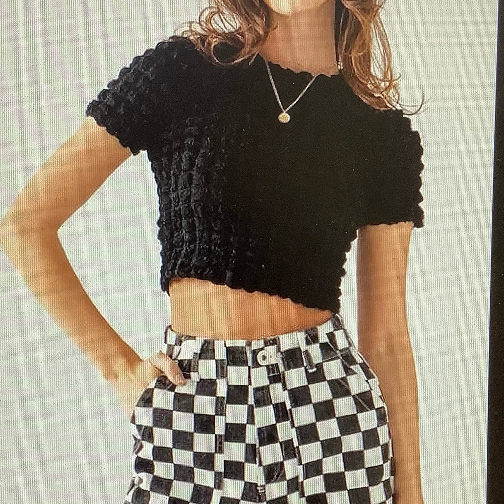 Black Bubble Popper Top